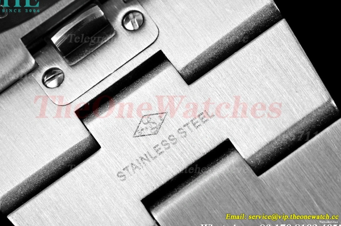 4300V A1120 Overseas Blue SS 8F SS Stk Calendar Perpetual 0330